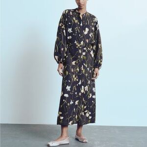 NWT. H&M TIE-BELT LINEN-BLEND FLORAL DRESS Size M